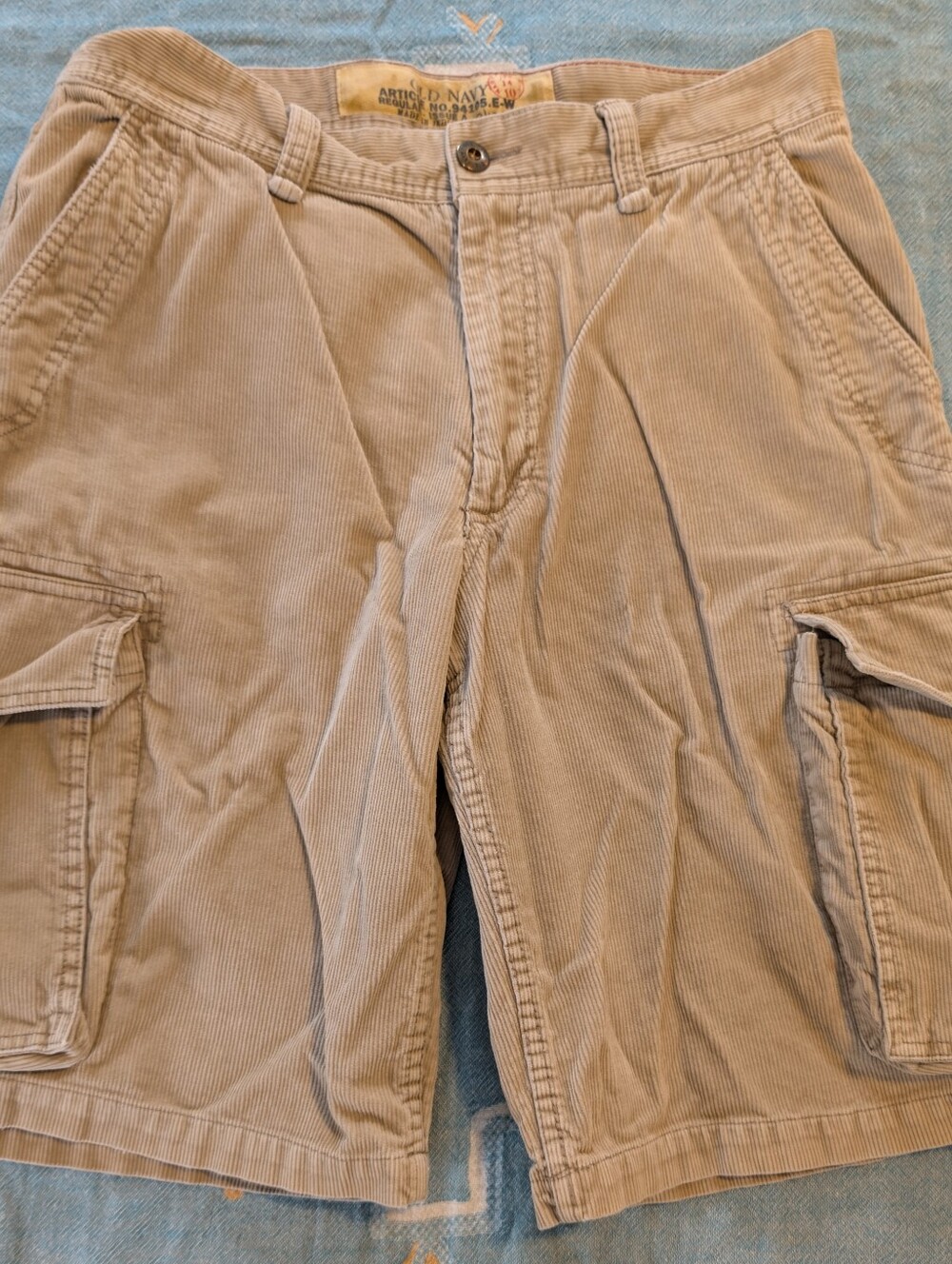 Men's Cargo Shorts Tan Corduroy Size 32 Old Navy